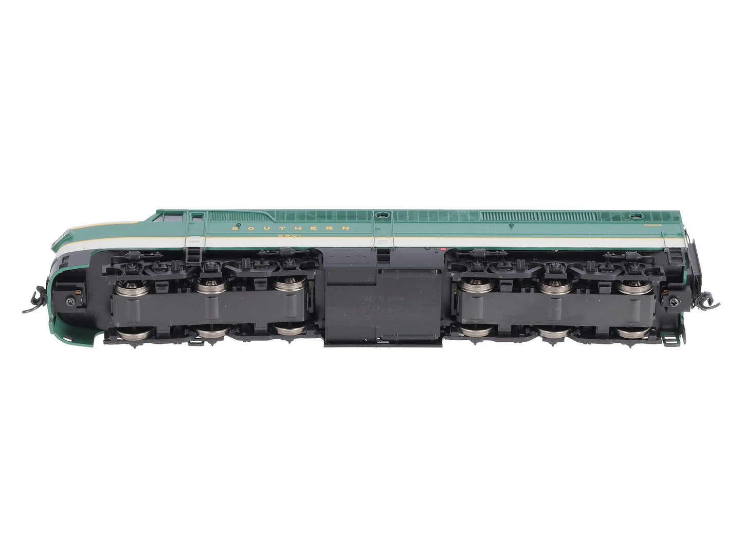 Walthers 910-20091 HO Southern Railway Alco PA Diesel Locomotive #6901 w/ DCC