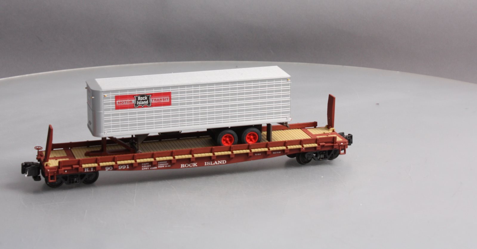 The Showcase Line 00180 S Scale TOFC Rock Island w/ RI Trailer EX/Box
