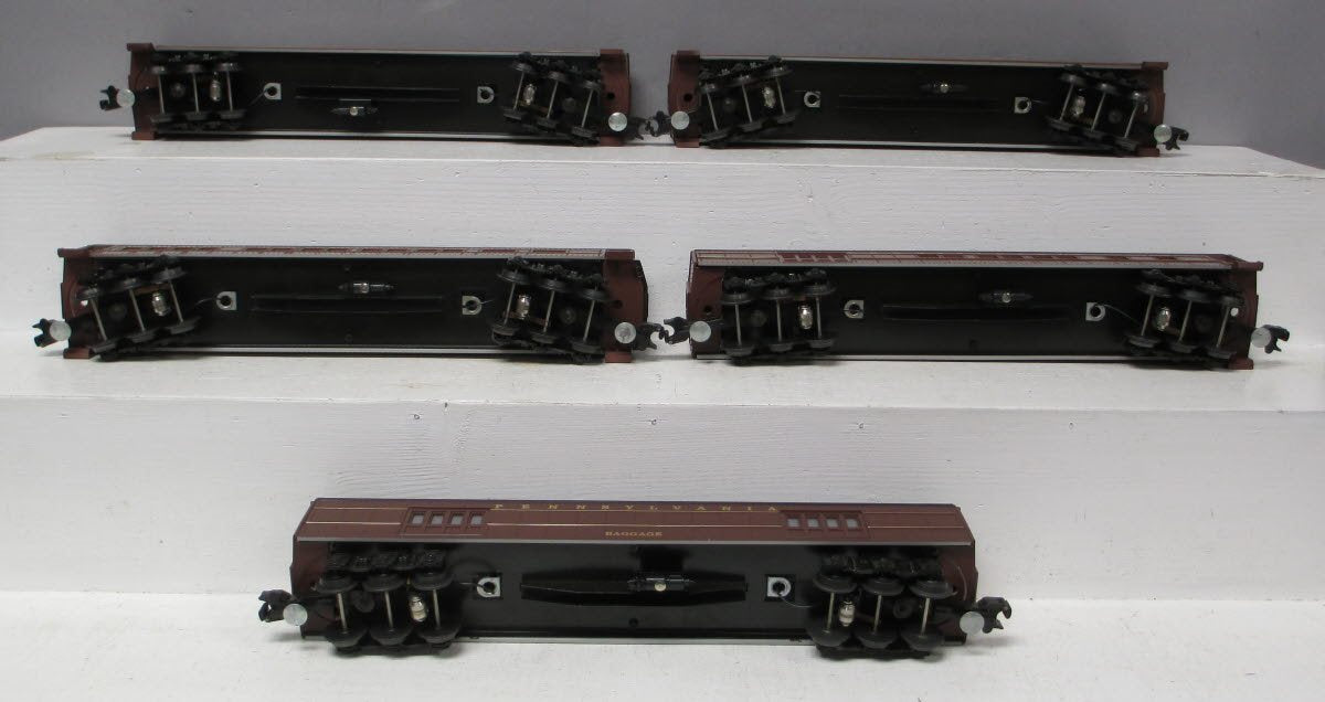 Williams 2501 Pennsylvania 60 Foot Madison 5-Car Passenger Set NIB