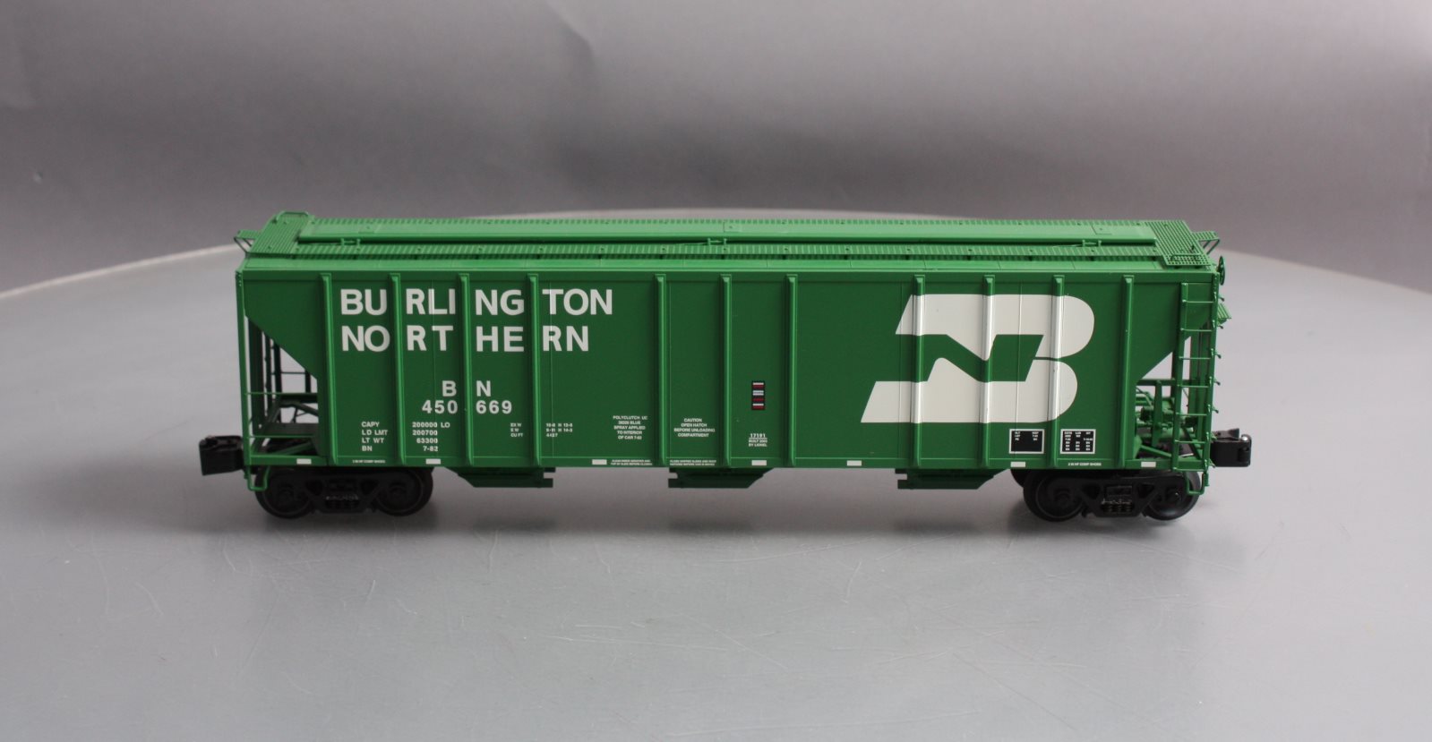Lionel 6-17191 O Gauge Burlington Northern Covered Hopper #450669 LN