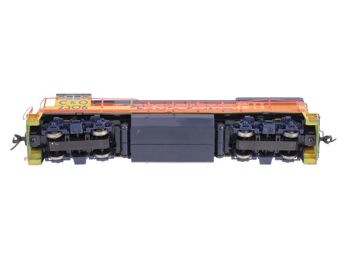 Atlas 8694 HO Scale Chessie System GE U23B Diesel Locomotive #2306