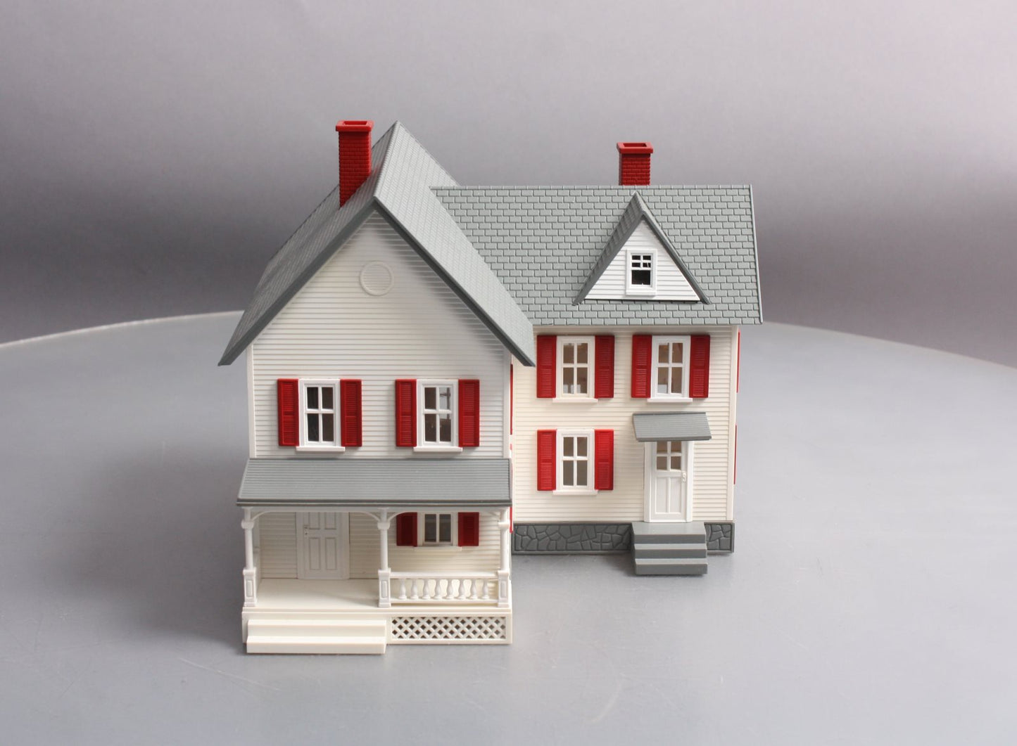 MTH 30-90042 O Gauge Farm House LN/Box