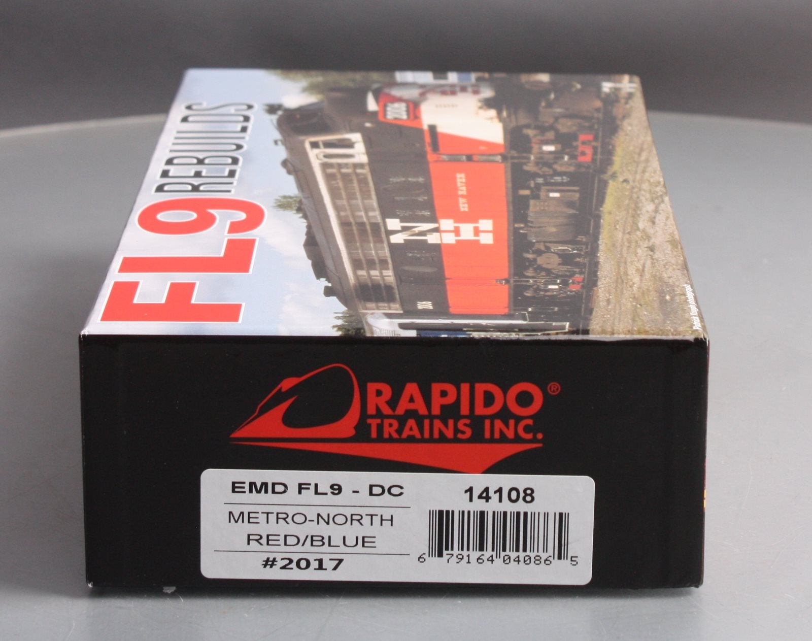 Rapido Trains 14108 HO Metro North EMD FL9 Rebuilt Diesel Locomotive #2017