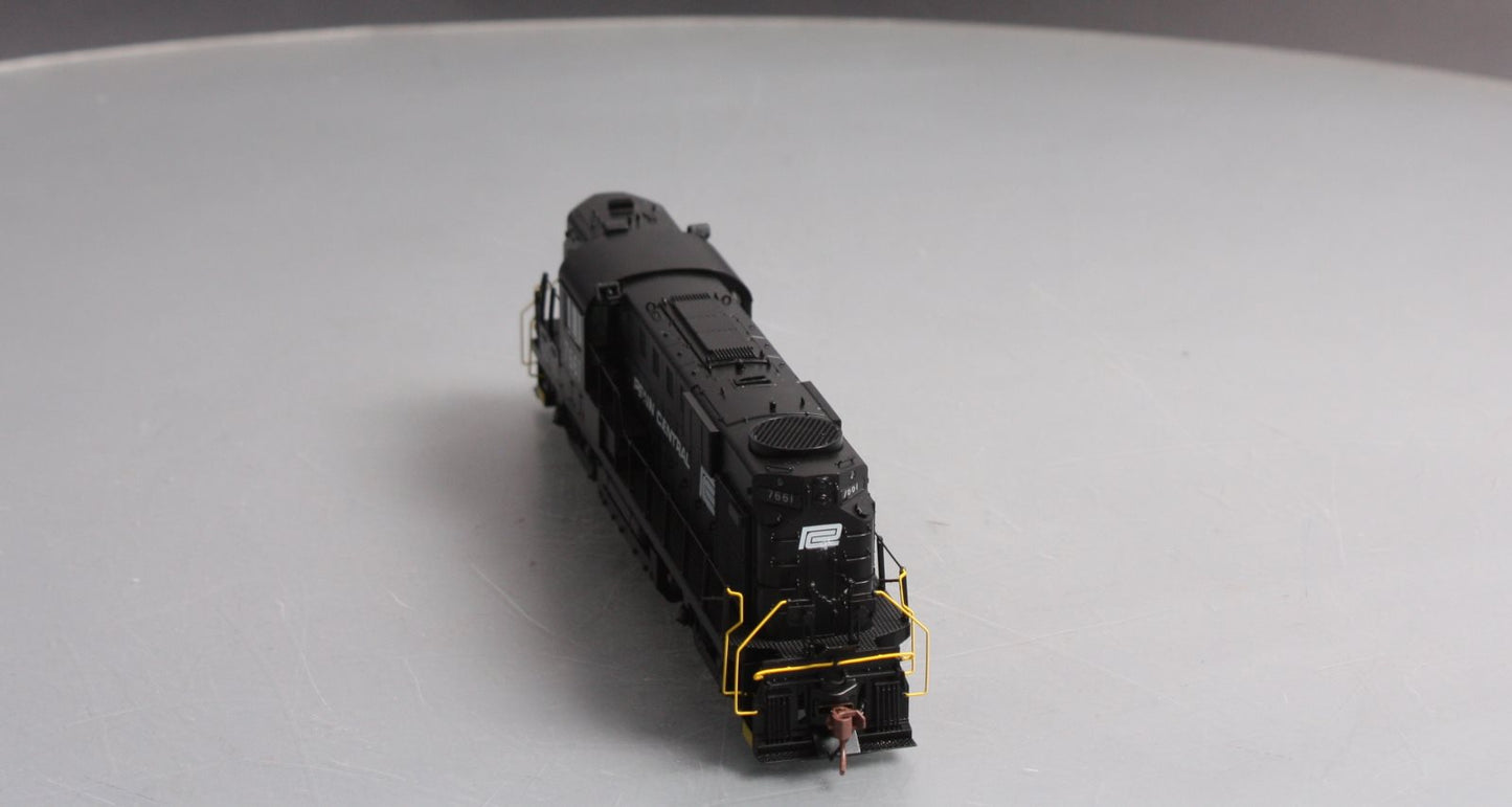 Rapido Trains 31534 HO Penn Central Alco RS-11 Diesel Locomotive #7661