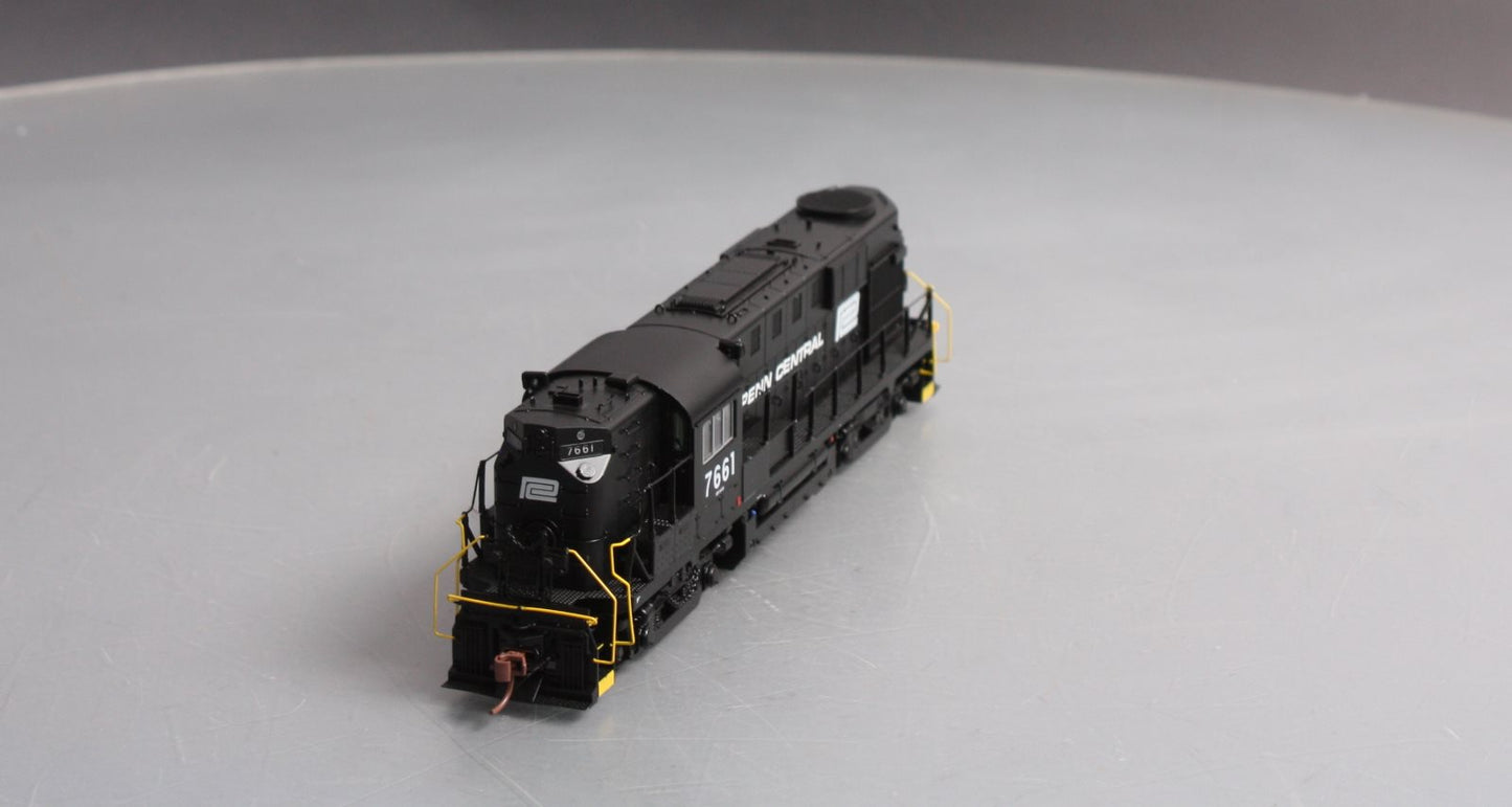Rapido Trains 31534 HO Penn Central Alco RS-11 Diesel Locomotive #7661