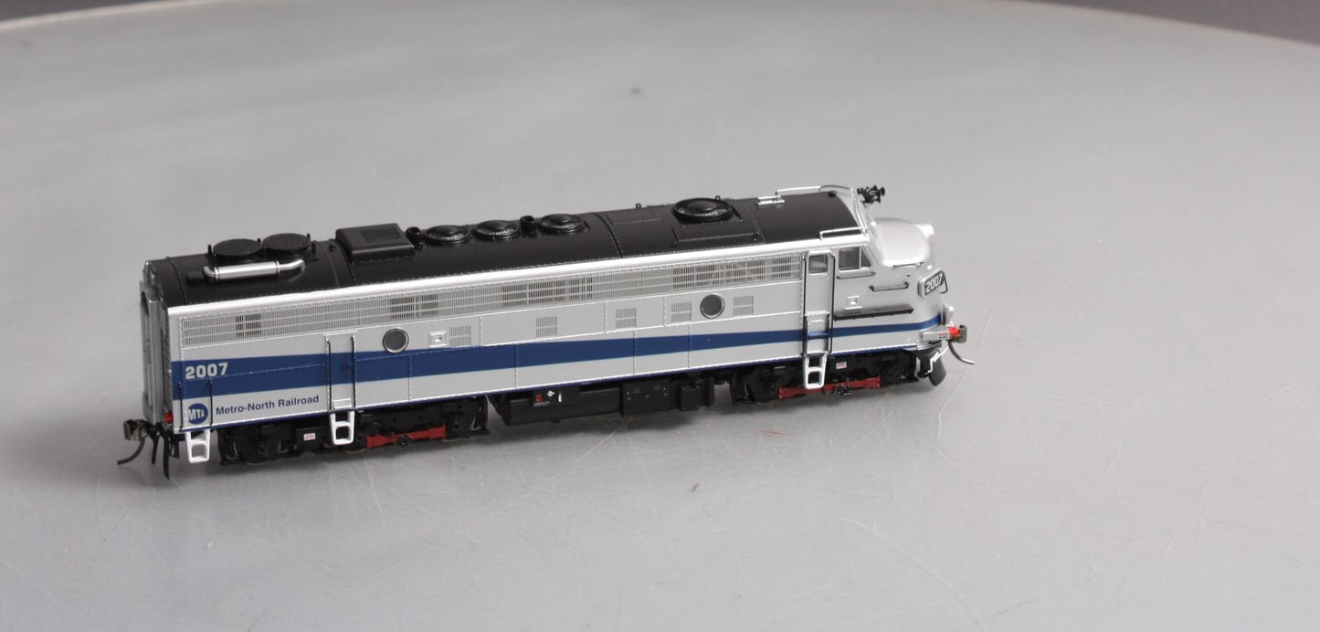 Rapido Trains 14110 HO Metro North EMD FL9 Rebuilt Diesel Locomotive #2007