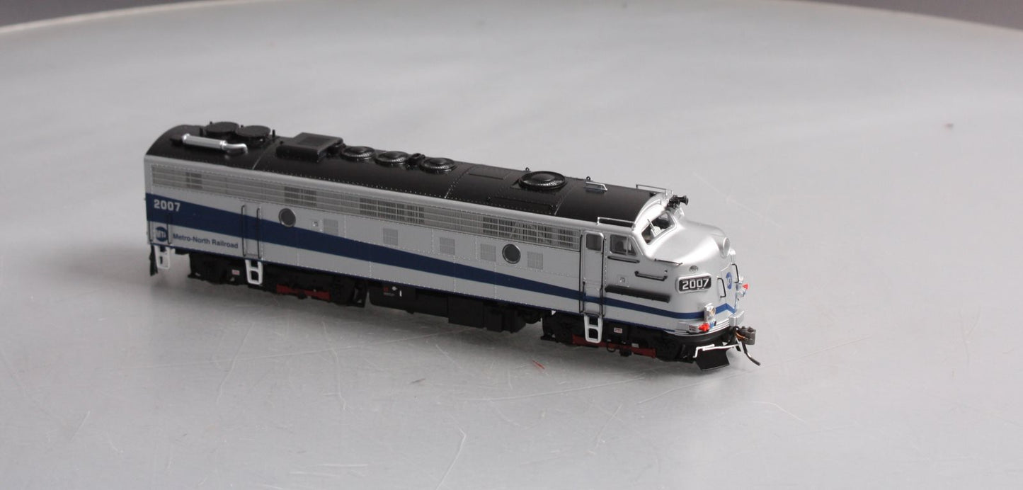 Rapido Trains 14110 HO Metro North EMD FL9 Rebuilt Diesel Locomotive #2007