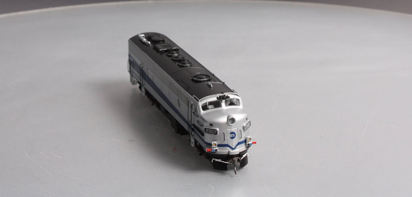 Rapido Trains 14110 HO Metro North EMD FL9 Rebuilt Diesel Locomotive #2007