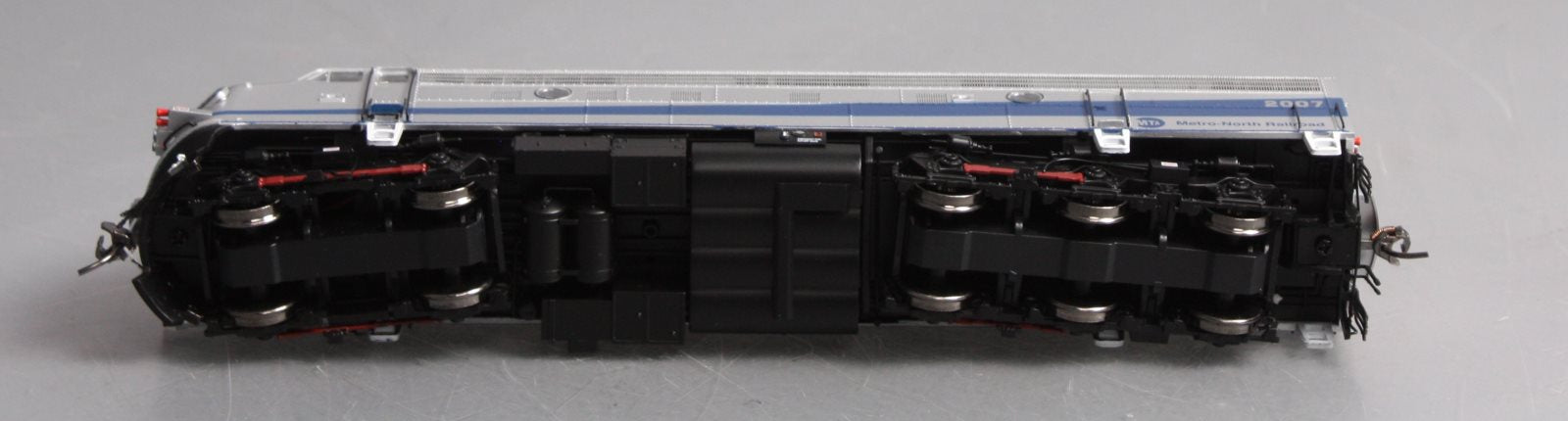 Rapido Trains 14110 HO Metro North EMD FL9 Rebuilt Diesel Locomotive #2007