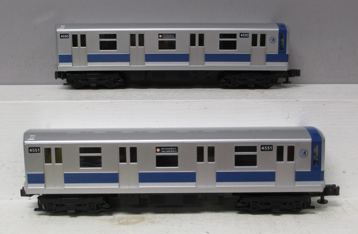 MTH 30-2161 O MTA R-42 Subway Add-On Non-Powered Set (Set of 2) EX/Box