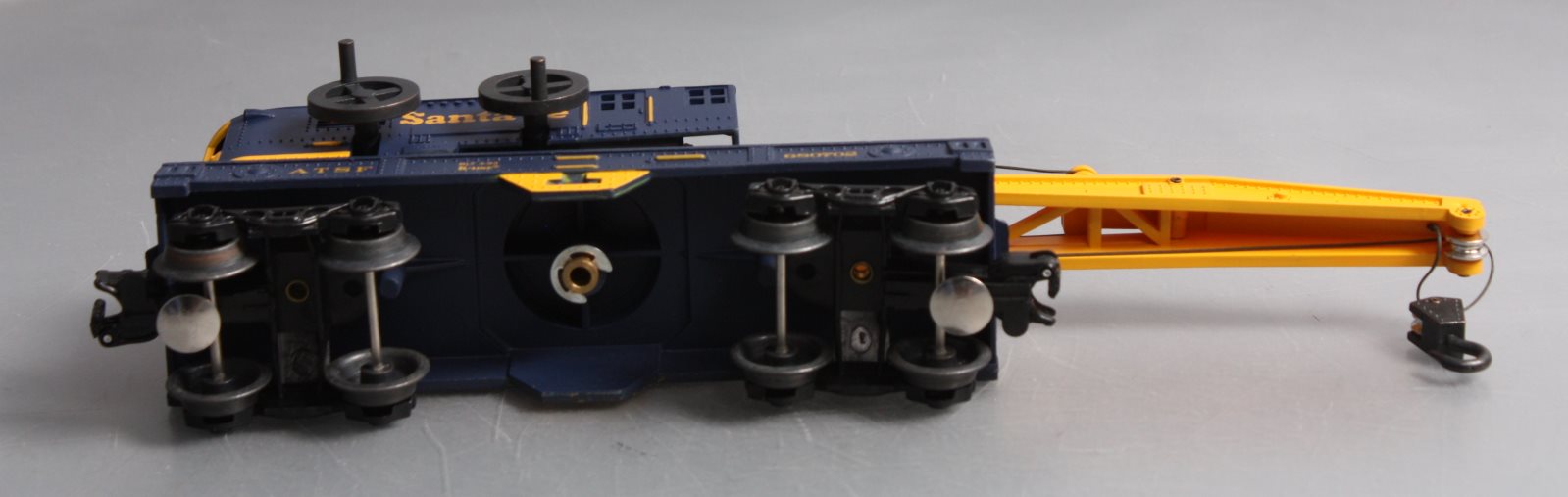 K-Line K680702 O Gauge Santa Fe Blue & Yellow Crane Car LN/Box