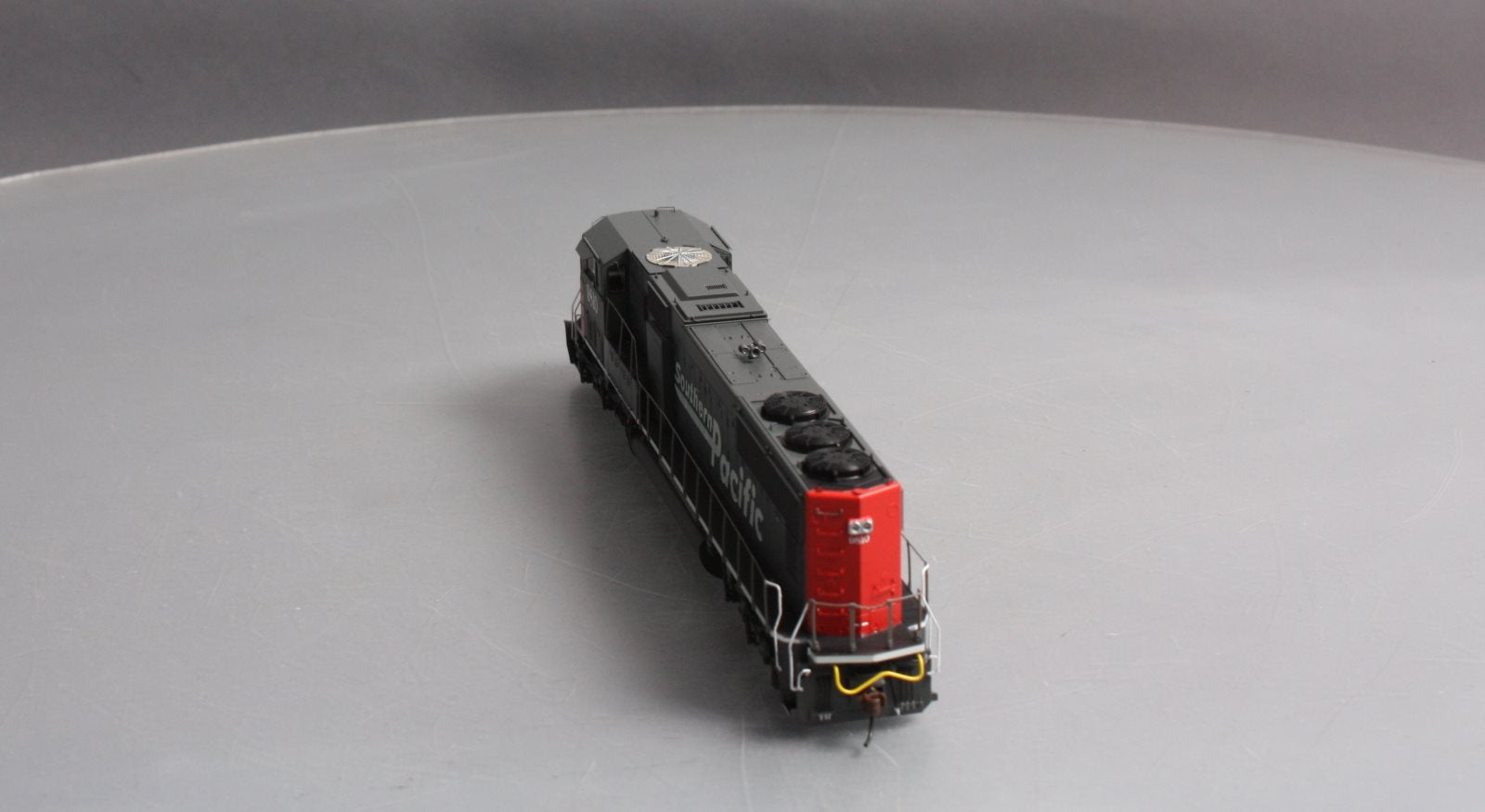Athearn G69304 HO Southern Pacific EMD SD70M Diesel Loco w/DCC & Sound #9810