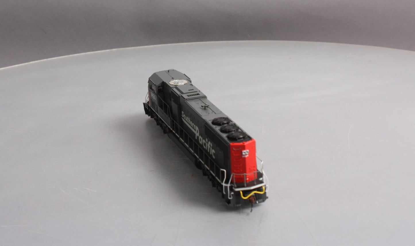 Athearn G69306 HO Southern Pacific EMD SD70M Diesel Loco w/DCC & Sound #9824