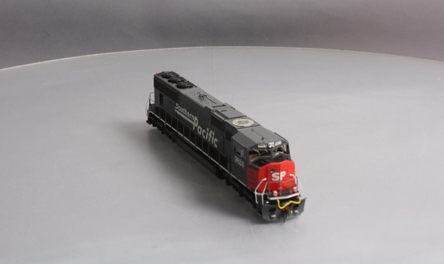Athearn G69306 HO Southern Pacific EMD SD70M Diesel Loco w/DCC & Sound #9824