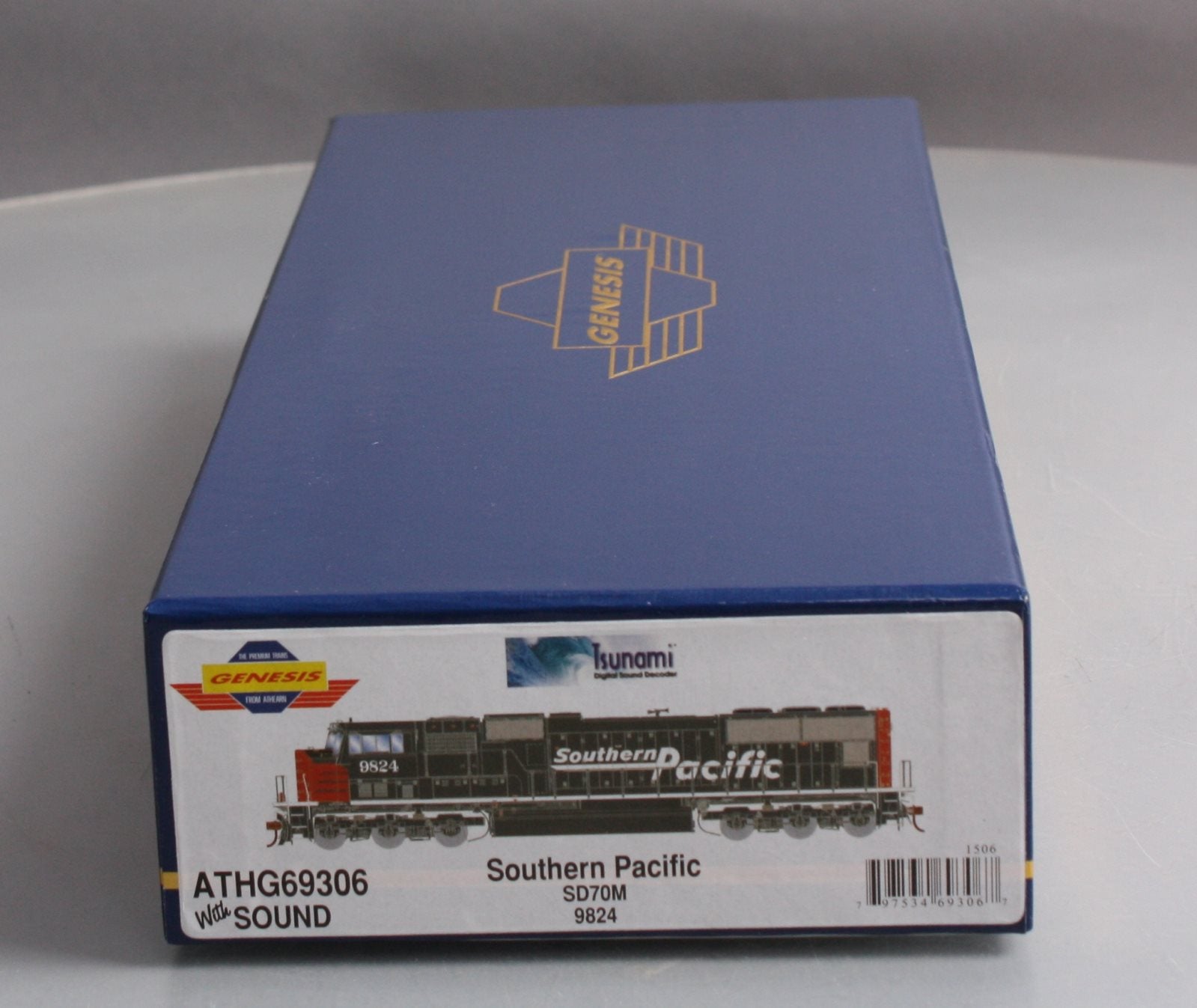 Athearn G69306 HO Southern Pacific EMD SD70M Diesel Loco w/DCC & Sound #9824