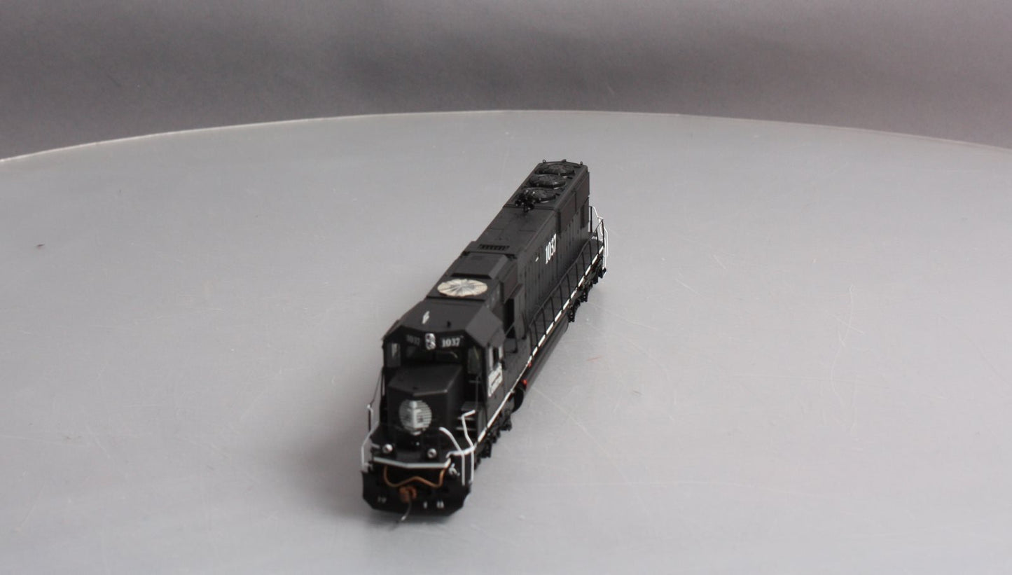 Athearn G69299 HO Illinois Central EMD SD70 Diesel Loco w/DCC & Sound #1037