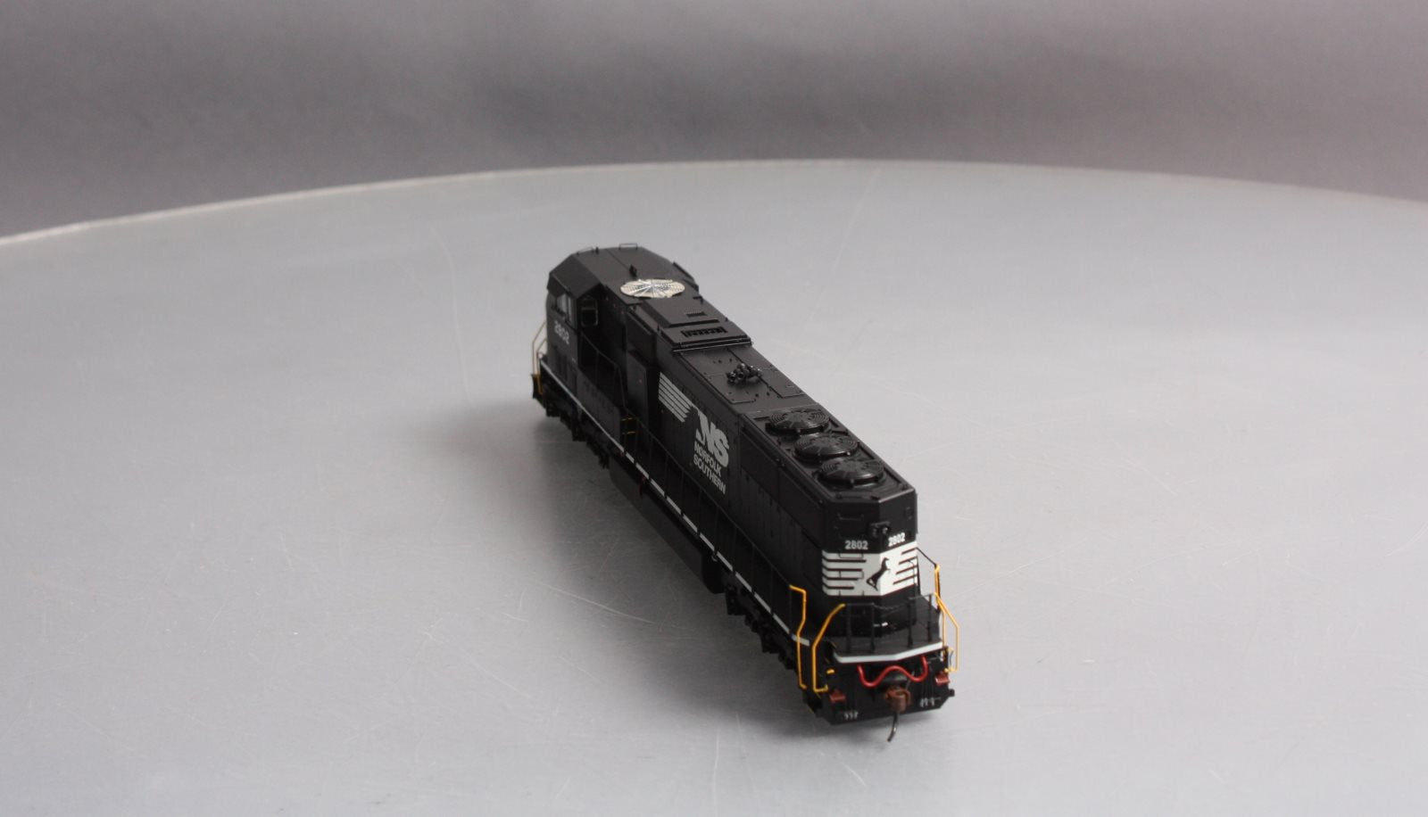 Athearn G69316 HO Norfolk Southern EMD SD75M Diesel Loco w/DCC & Sound #2802