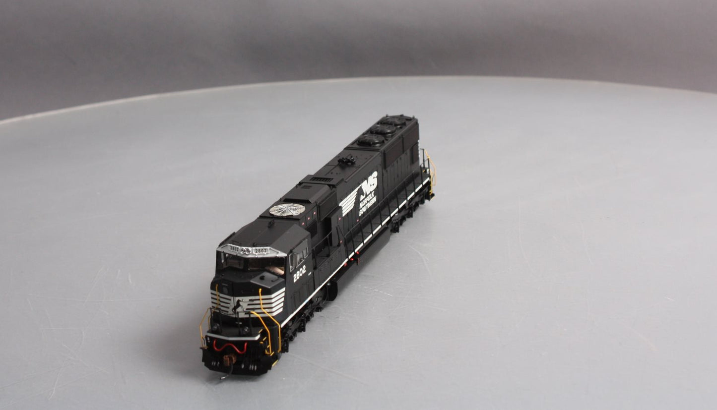 Athearn G69316 HO Norfolk Southern EMD SD75M Diesel Loco w/DCC & Sound #2802