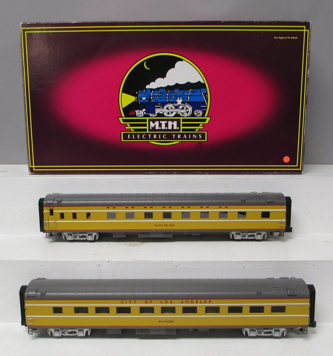 MTH 20-66036 O UP 70' Streamlined Sleeper/Diner Passenger Car Set (Set of 2) LN/Box