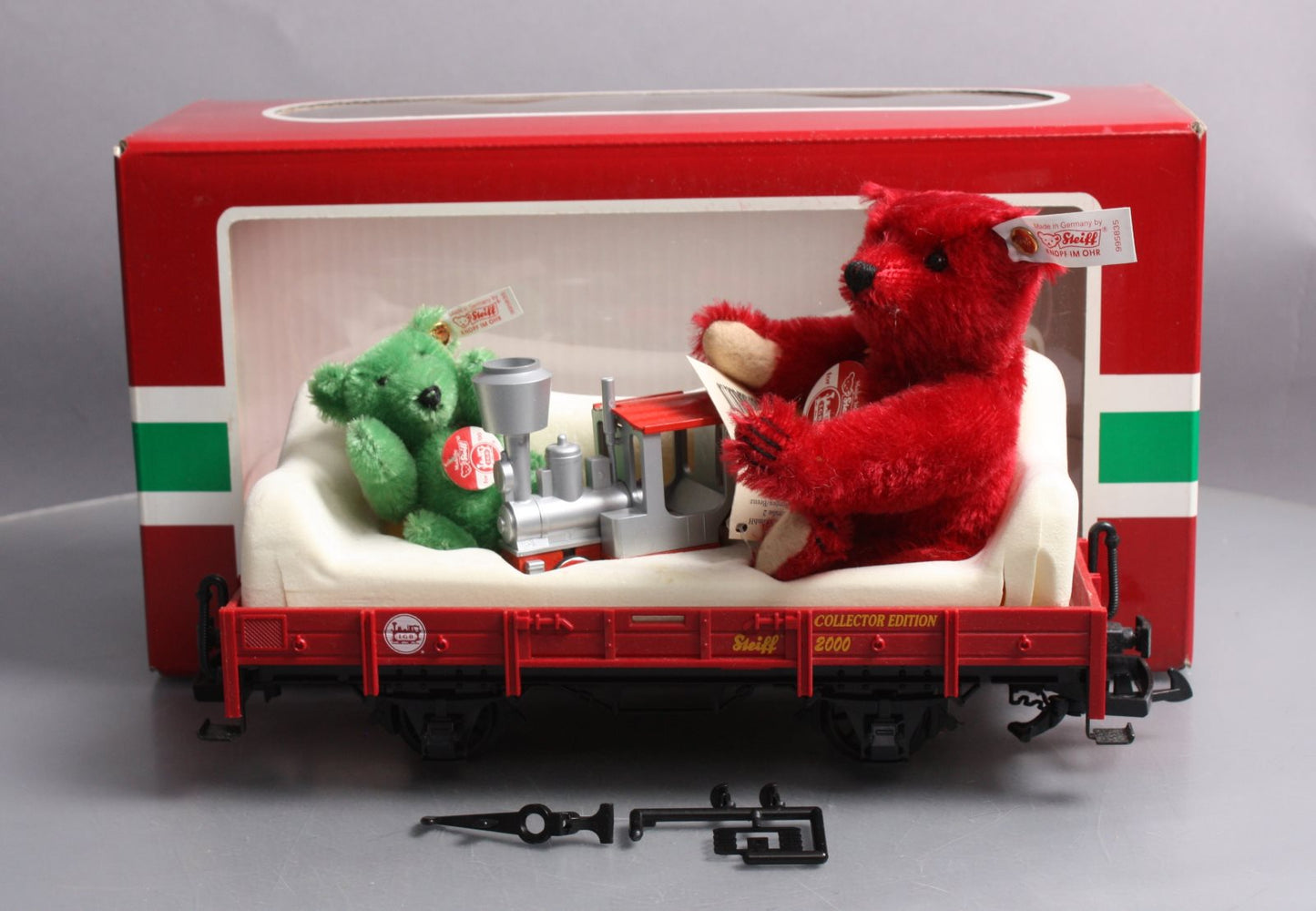 LGB 43100 G Scale Flatcar w/ Red & Green Steiff Bears LN/Box