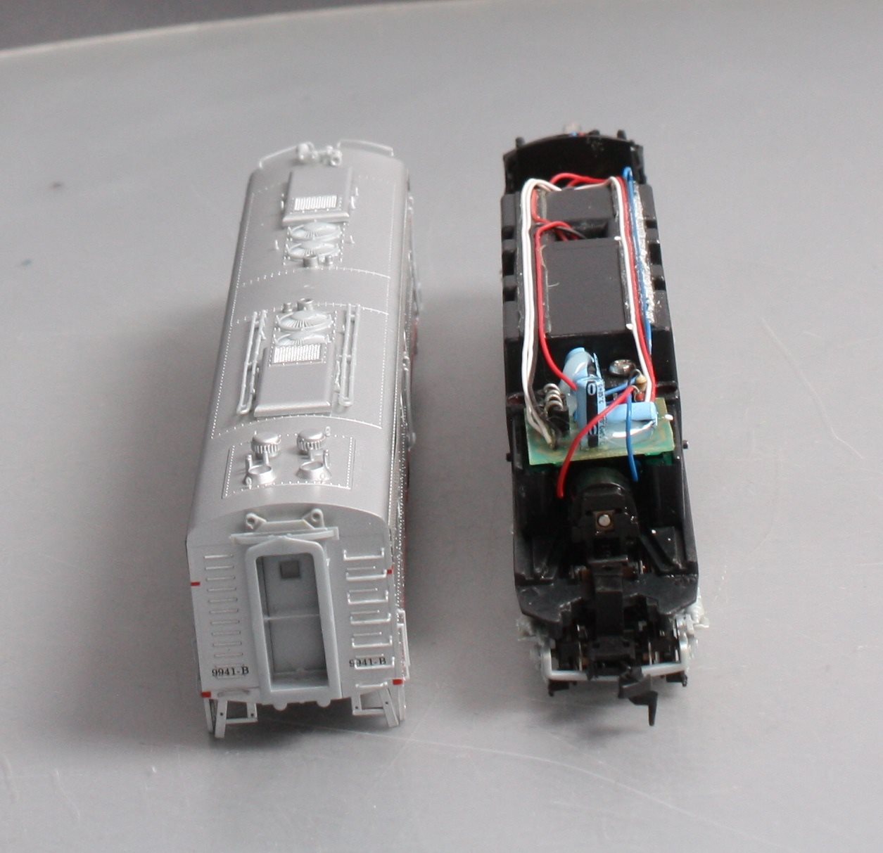 Proto 2000 8187 HO Scale Chicago Burlington & Quin E8/9 Diesel Locomotive #9941B LN/Box