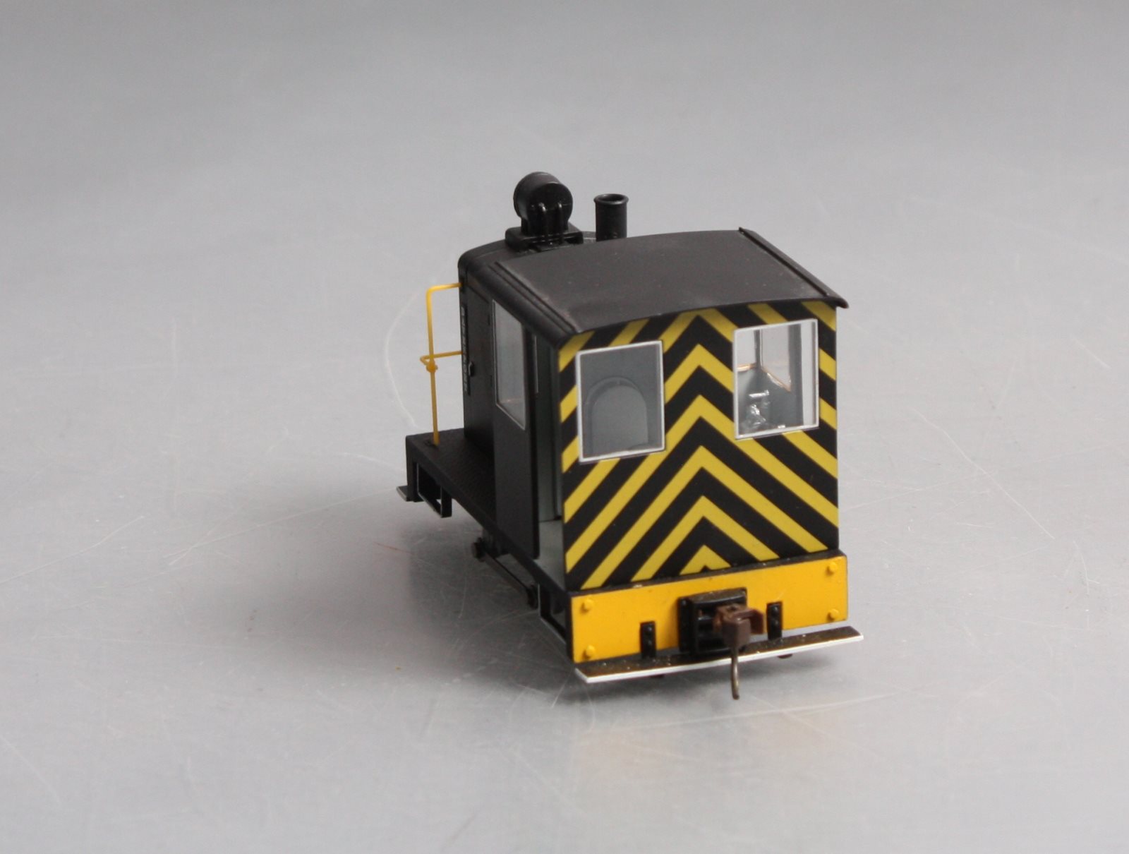 Bachmann 28195 On30 Painted & Unlettered 0-4-0 Side Rod Gas Mech