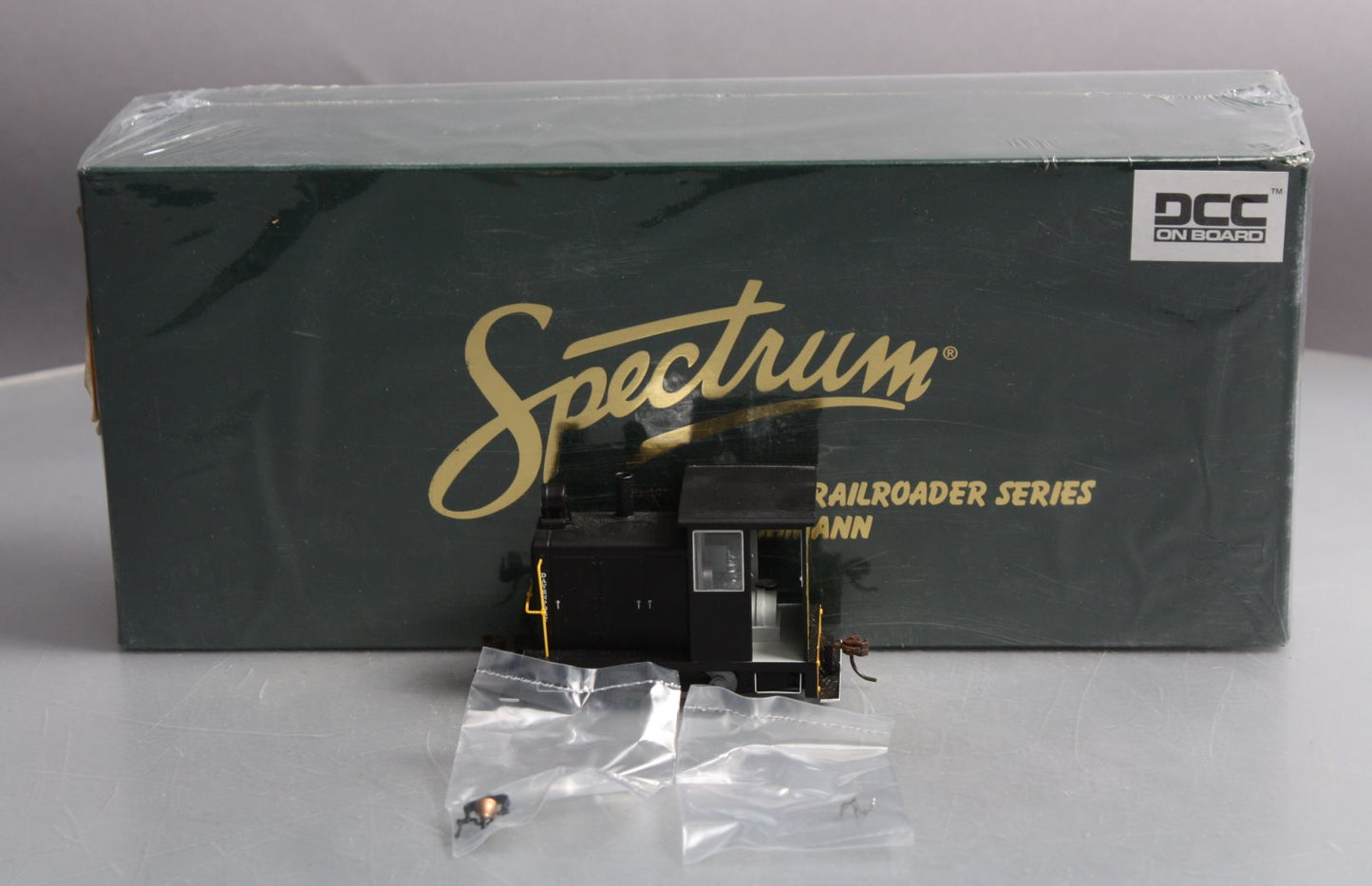 Bachmann 28195 On30 Painted & Unlettered 0-4-0 Side Rod Gas Mech Loco (Yellow)
