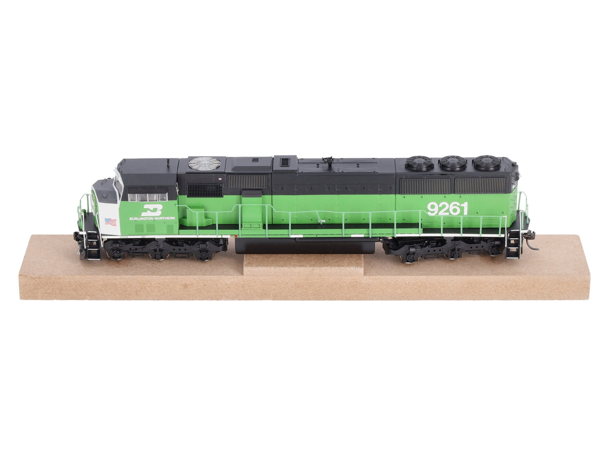 Athearn G67353 HO Scale Burlington Nortern SD60M Diesel Locomotive #9261 NIB