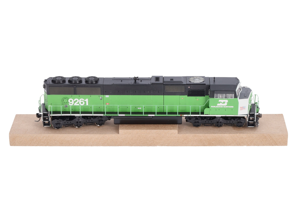 Athearn G67353 HO Scale Burlington Nortern SD60M Diesel Locomotive #9261 NIB