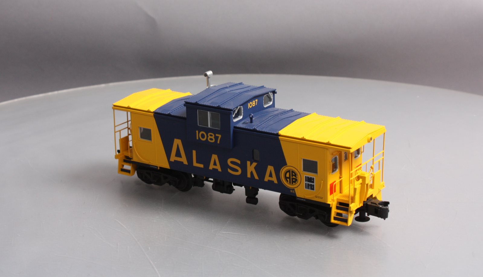 Atlas 6644-2 O Gauge Alaska Extended Vision Caboose #1087 (3 Rail) NIB