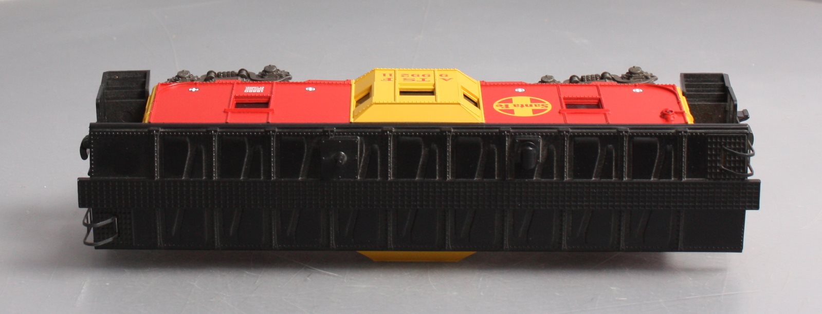 Lionel 6-19890 O Gauge Santa Fe Bay Window Caboose w/Railsounds Crew Talk