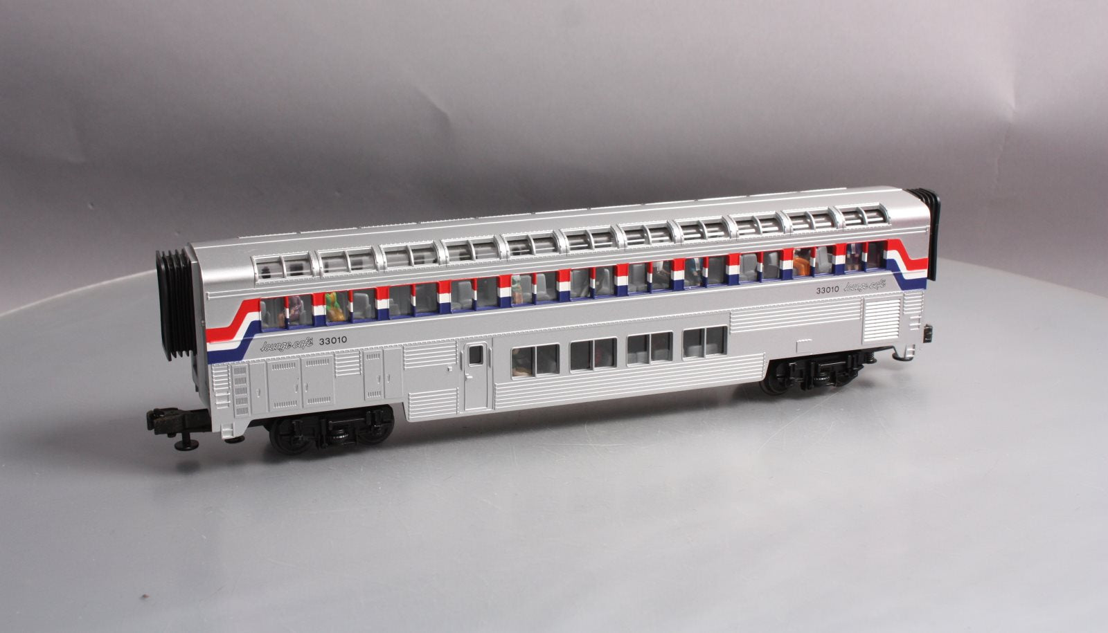 MTH O Amtrak Superliner Lounge Café Passenger Car #33010 LN