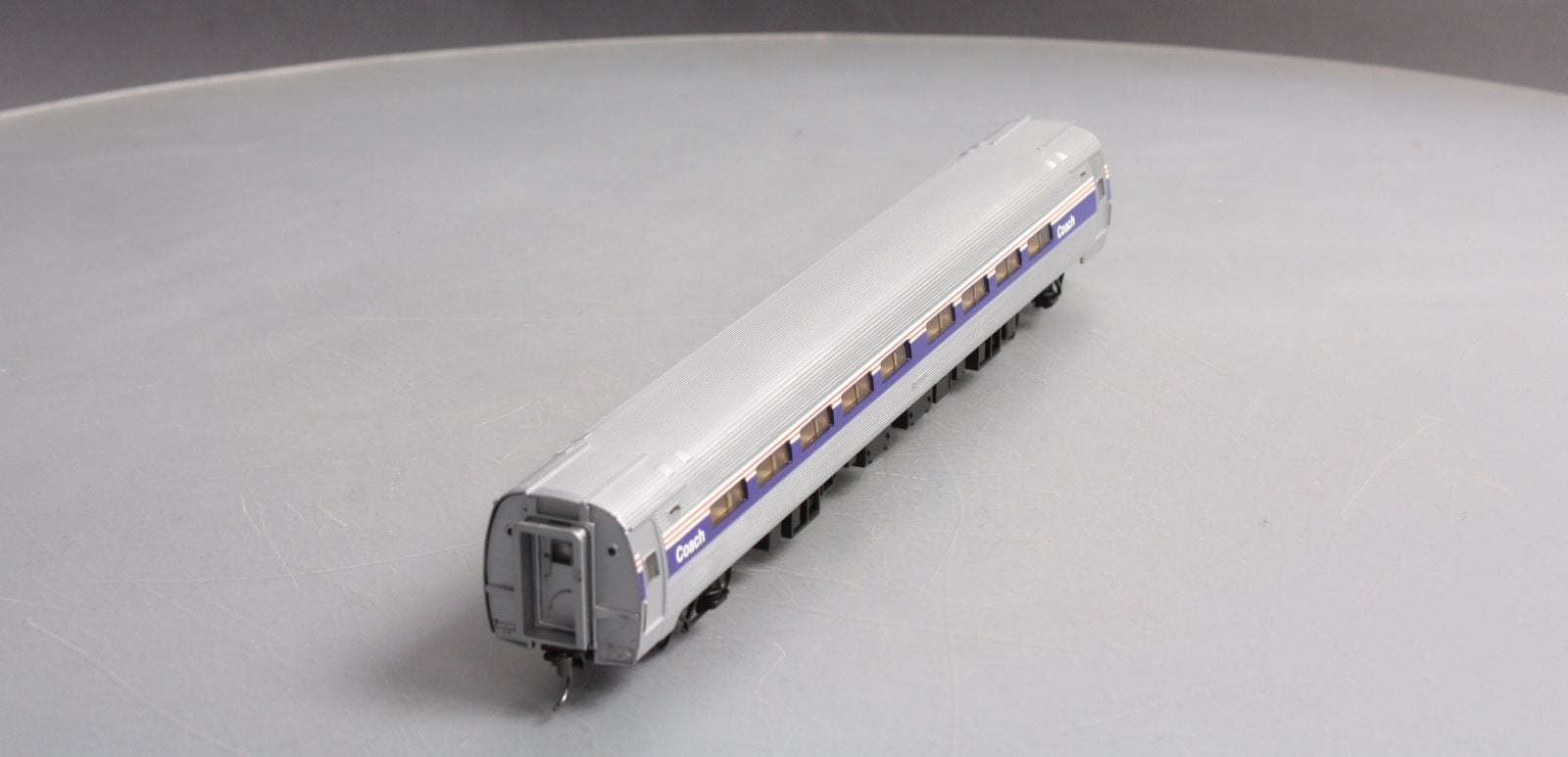 Bachmann 13108 HO Scale Amtrak Amfleet 85' Phase IV Coach Passenger Car
