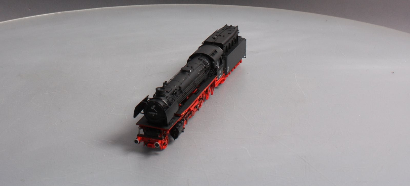 Trix 22374 HO Scale DB Class 042 2-8-2 Steam Locomotive #042096-8