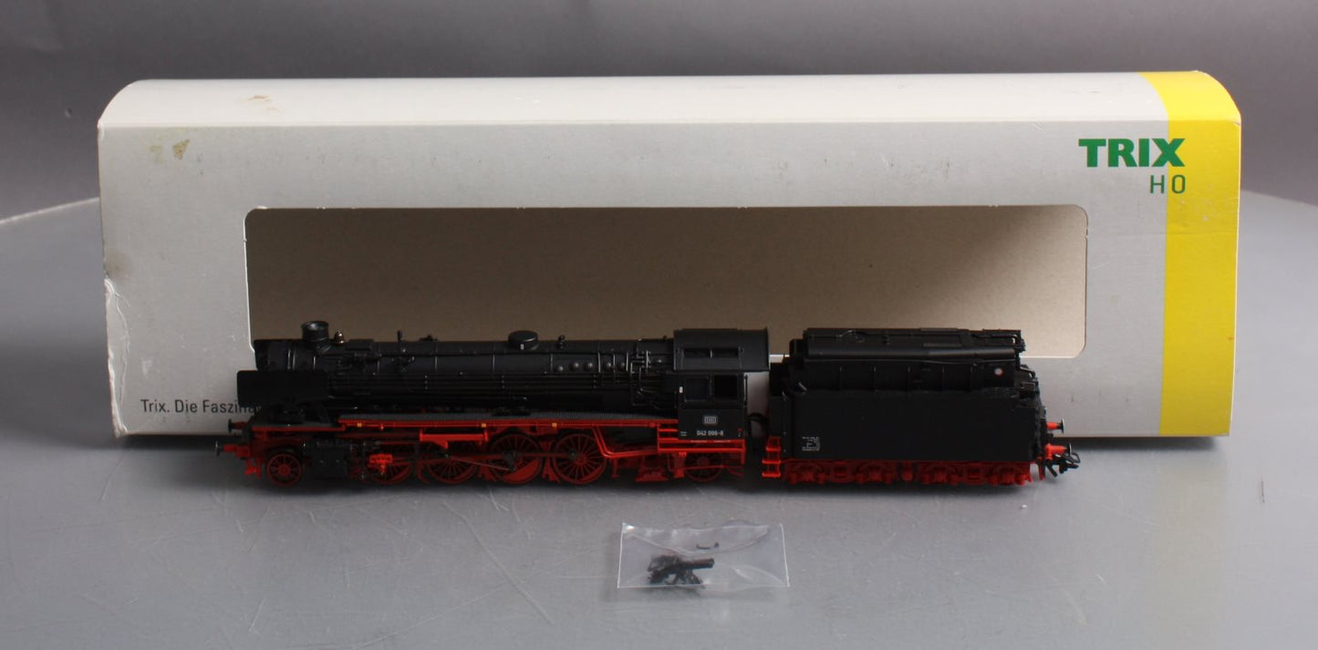 Trix 22374 HO Scale DB Class 042 2-8-2 Steam Locomotive #042096-8