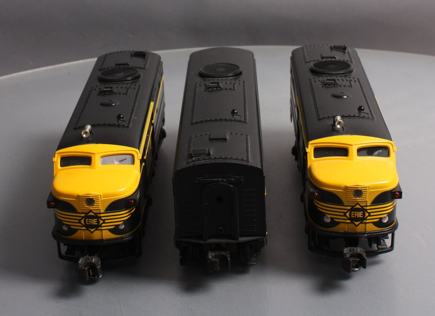 Lionel 6-11734 O Erie ALCO ABA Diesel Locomotive Set MT/Box