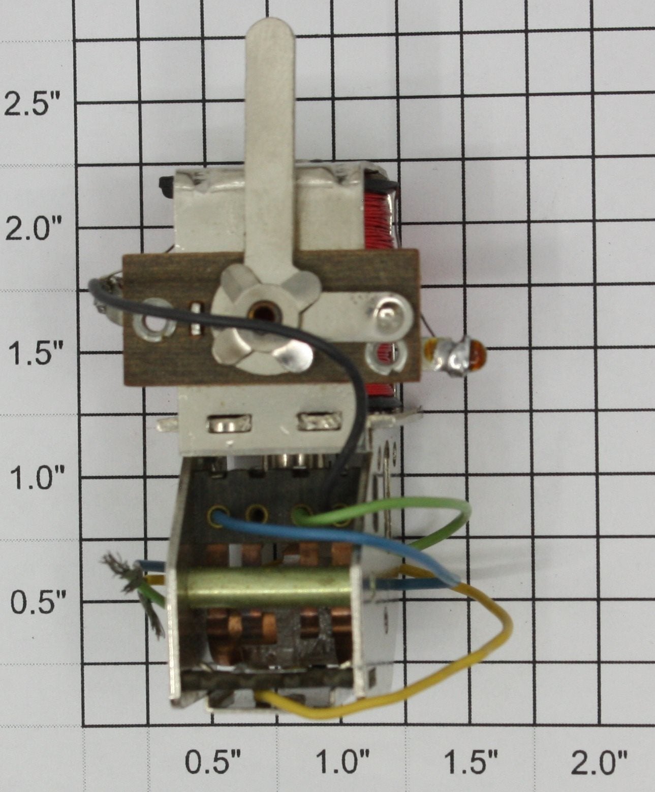 Lionel 100-25 3 Position E-Unit with Short Lever Up - Complete