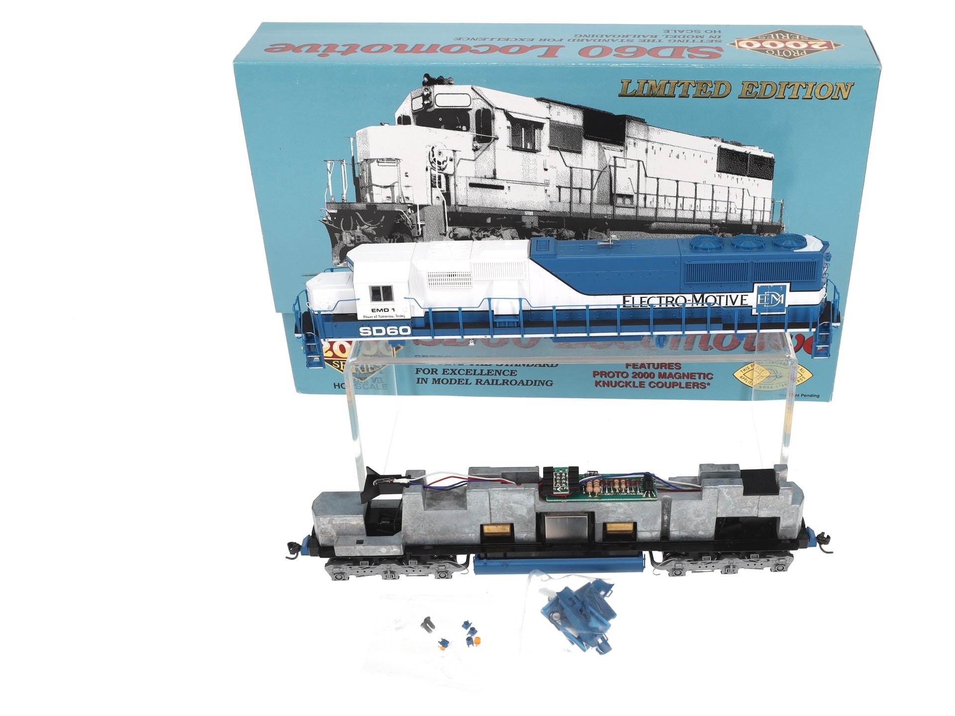 Proto 2000 23486 HO Scale Electro-Motive Division SD60 Demonstrator Diesel #EMD1 NIB