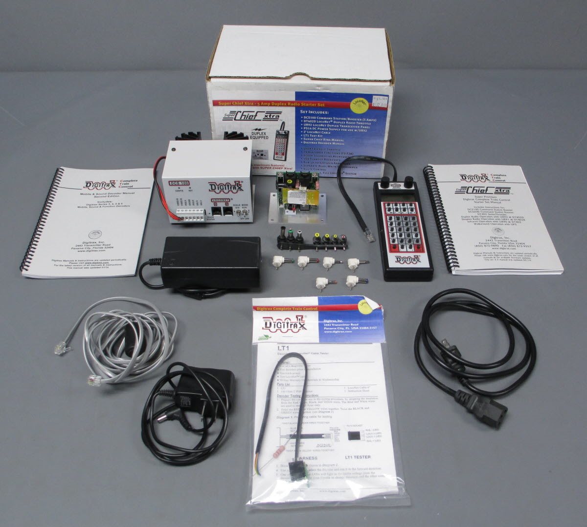 Digitrax SCFXD Super Chief Xtra Duplex Radio 5-Amp Start Set