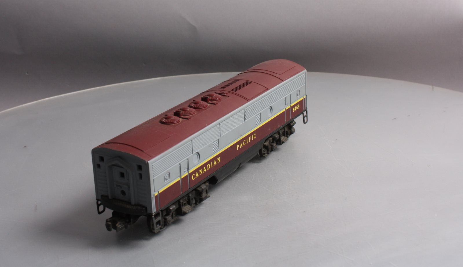 Lionel 6-8469 O Gauge Canadian Pacific F3 B-Unit Non-Powered Diesel Locomotive EX