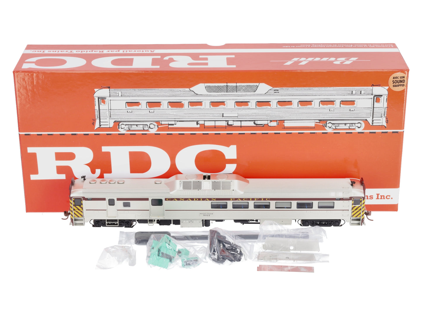 Rapido Trains 16737 HO Canadian Pacific Rail RDC-3 Diesel w/DC/DCC/SND #9021