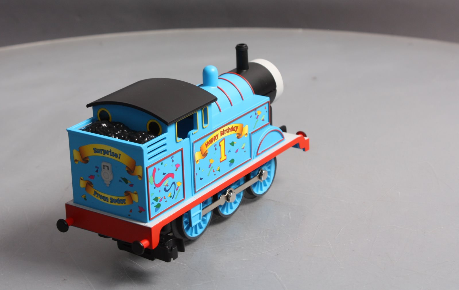 Lionel 6-83504 O Birthday Thomas with LionChief Remote
