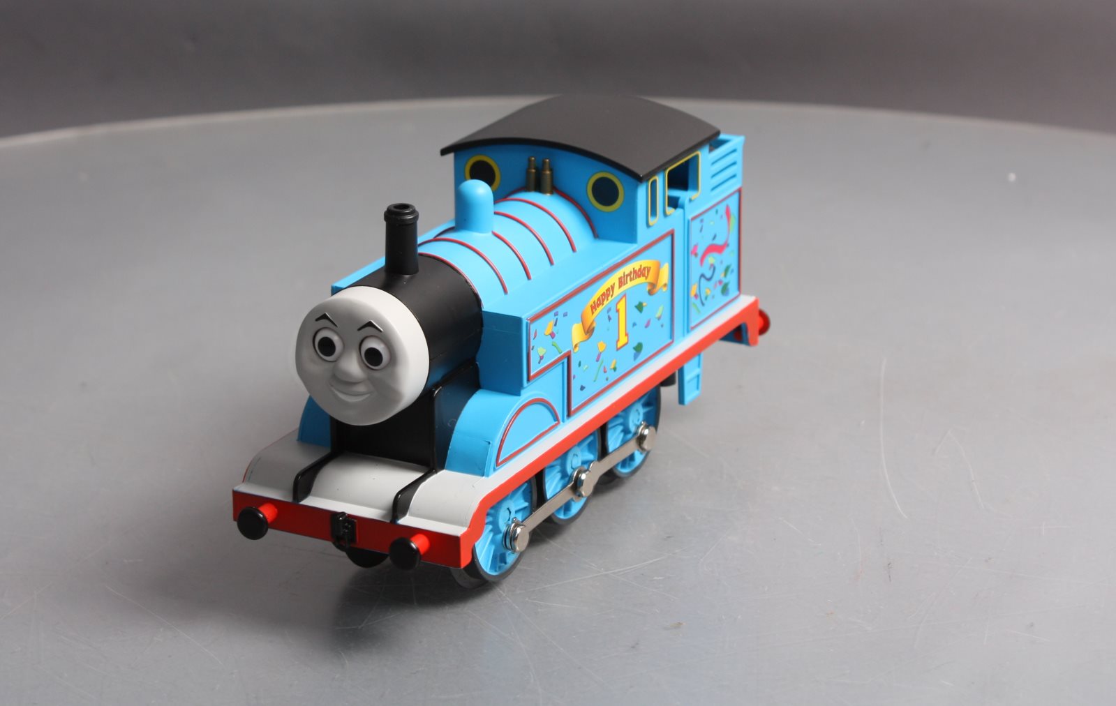 Lionel 6-83504 O Birthday Thomas with LionChief Remote