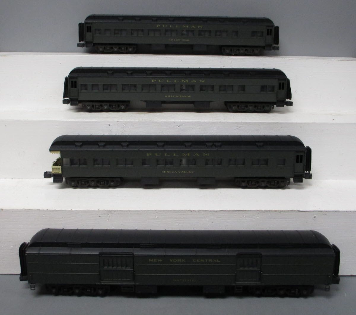 Lionel 6-19060 O Gauge New York Central Pullman Heavyweight Cars (Set of 4) LN/Box