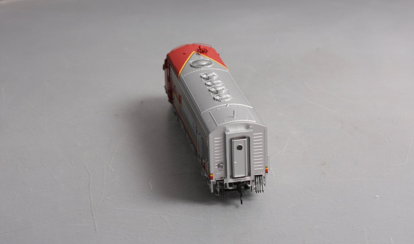 Walthers 920-47922 HO ATSF F7 A Diesel Locomotive Standard DC #307L