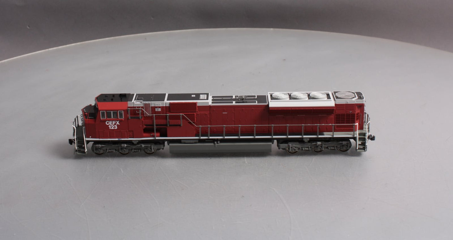 Kato 37-6361 HO Scale CEFX Leasing EMD SD90/43MAC Diesel Locomotive #123 LN/Box