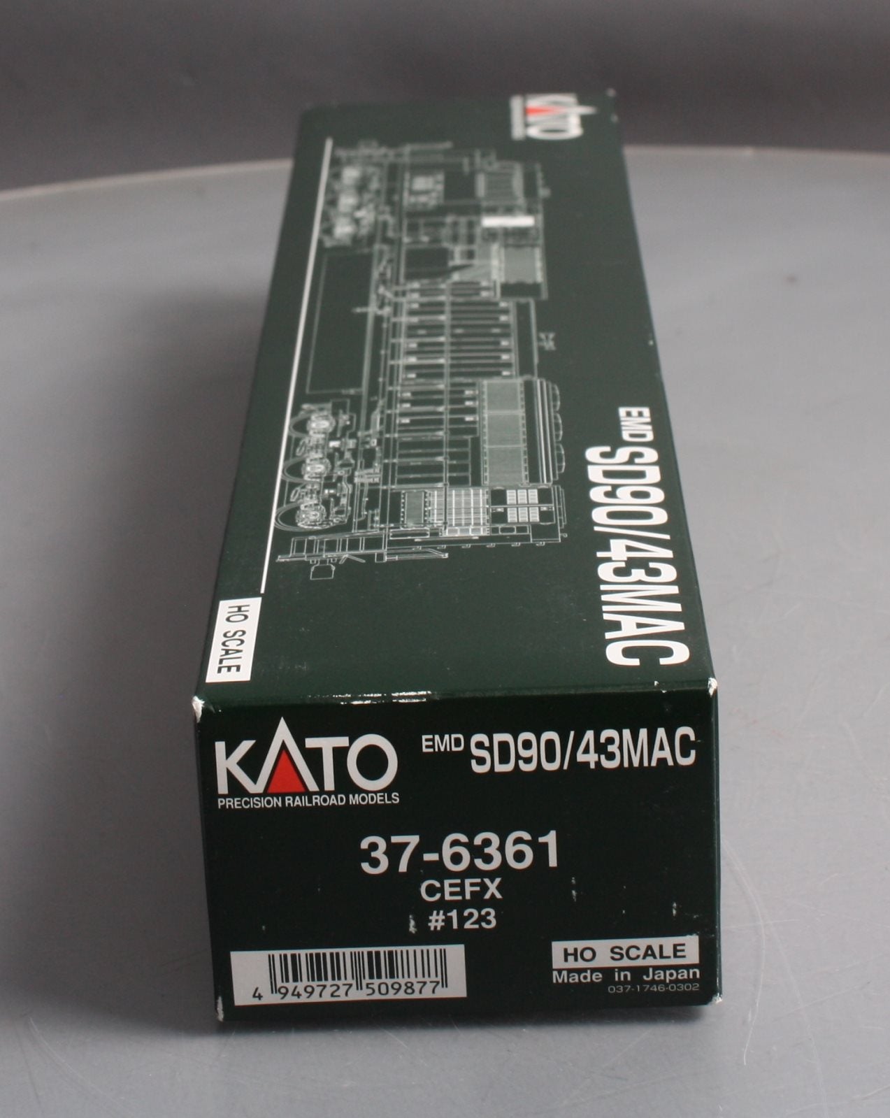 Kato 37-6361 HO Scale CEFX Leasing EMD SD90/43MAC Diesel Locomotive #123 LN/Box