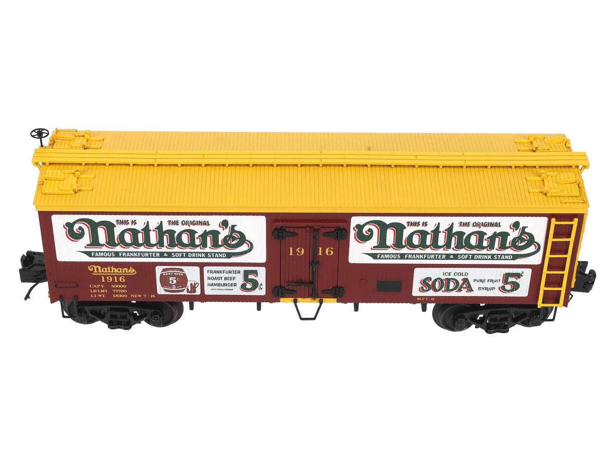 MTH 20-94535 O Gauge Nathan's Woodsided Reefer Car #1916 LN/Box