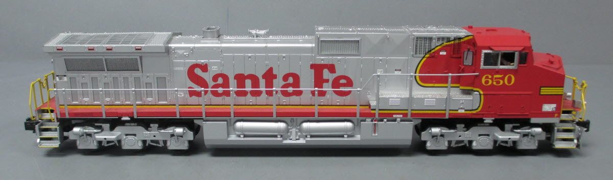 MTH 20-2431-3 O Gauge Santa Fe Dash-9 Non-Powered Diesel Engine #650 LN/Box