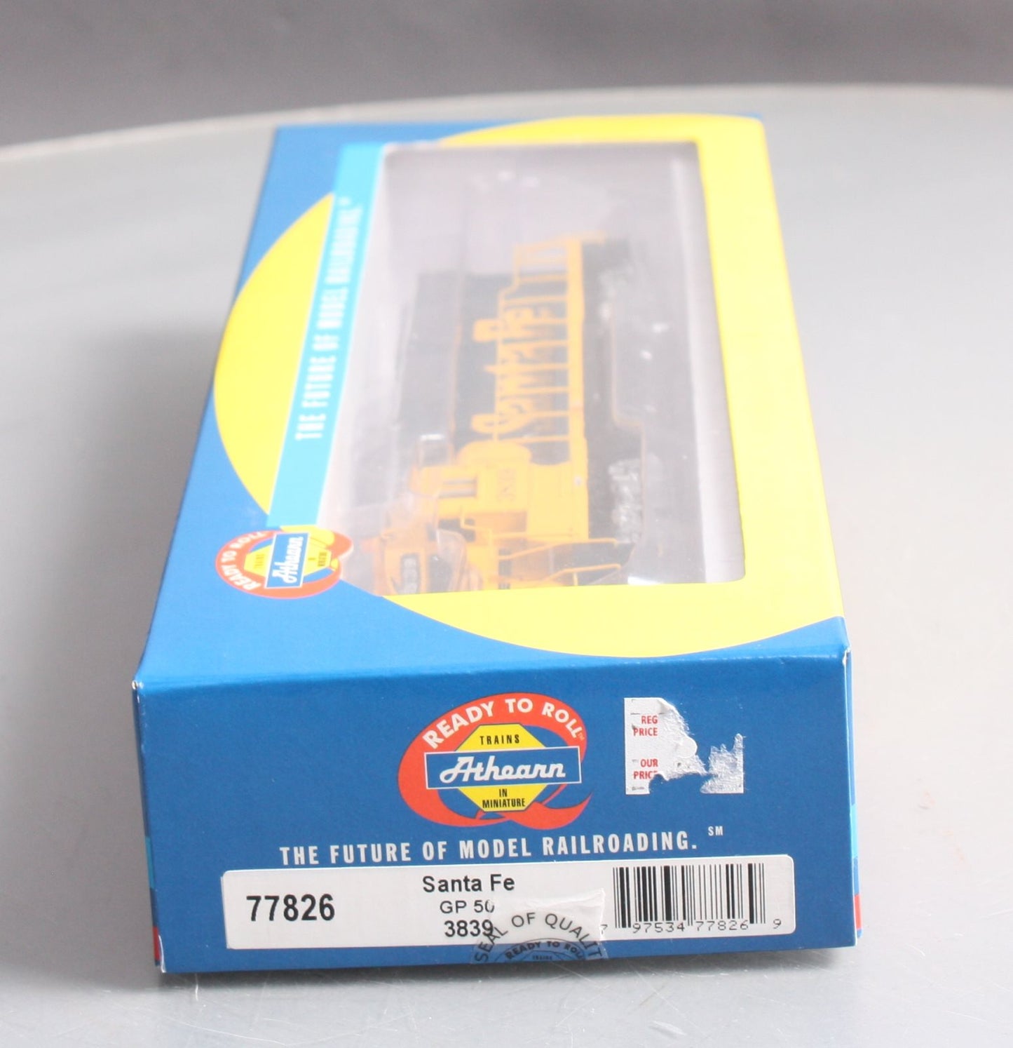 Athearn 77826 HO Scale Santa Fe GP50 Diesel Locomotive #3839 LN/Box